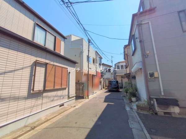 江戸川区南小岩４丁目の新築一戸建の前面道路含む現地写真画像