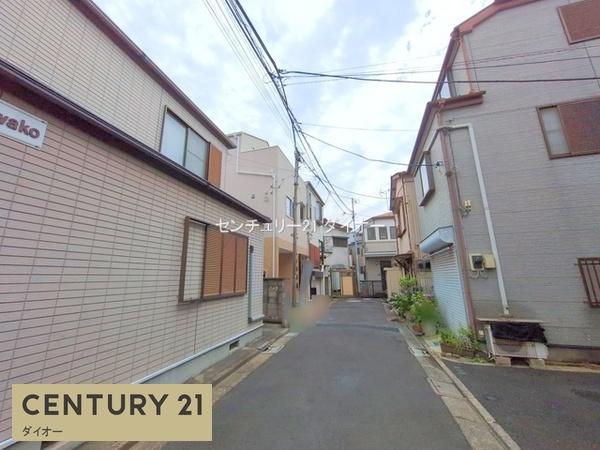 江戸川区南小岩４丁目の新築一戸建の前面道路含む現地写真画像