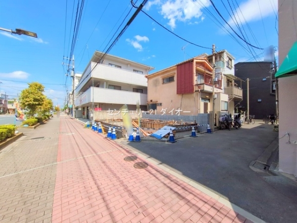 葛飾区東水元１丁目の新築一戸建の前面道路含む現地写真画像