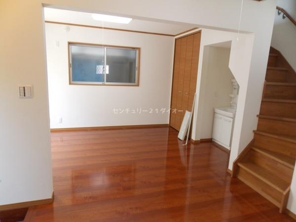 西篠崎２丁目戸建ＯＣのリビング画像
