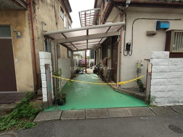 八千代台南1丁目戸建の駐車場画像