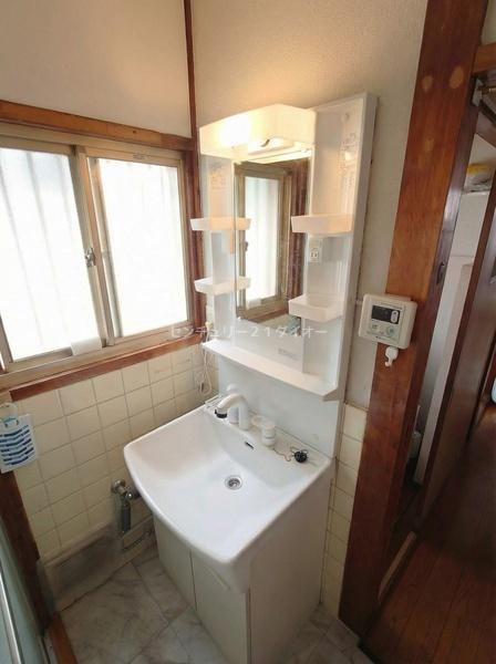 八千代台南１丁目戸建の洗面台・洗面所画像