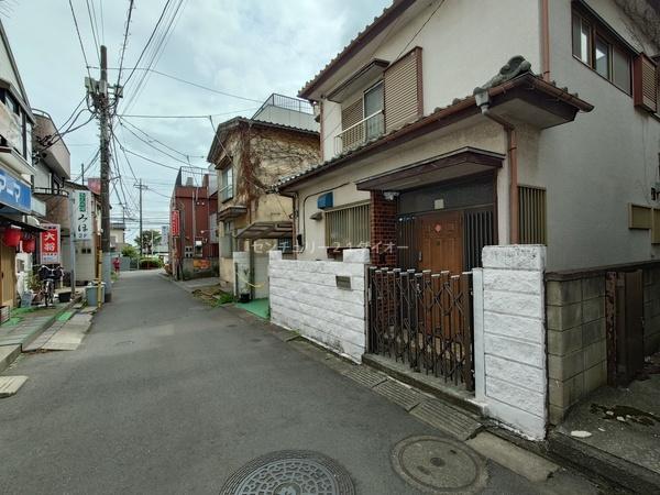 八千代台南1丁目戸建の前面道路含む現地写真画像