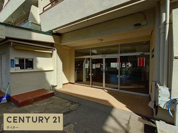 昭和コーポ谷津A棟のエントランス画像