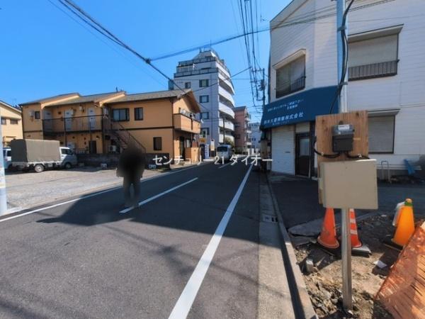 葛飾区西新小岩3丁目の新築一戸建の前面道路含む現地写真画像