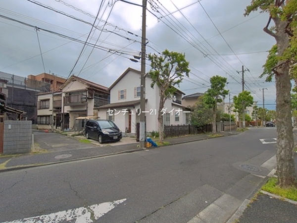 江戸川区南小岩３丁目の土地の前面道路含む現地写真画像