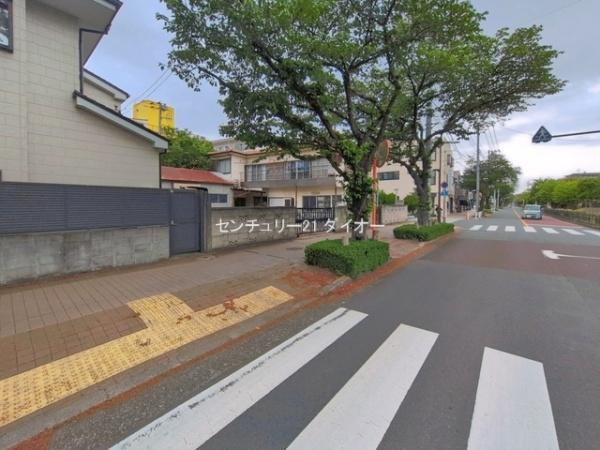 葛飾区お花茶屋2丁目の土地の前面道路含む現地写真画像