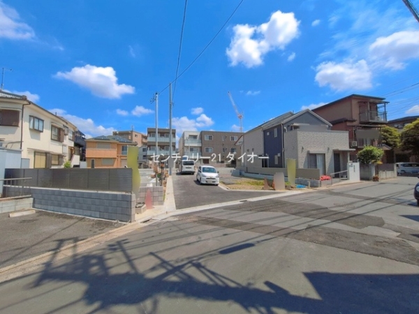 江戸川区一之江７丁目の新築一戸建の前面道路含む現地写真画像