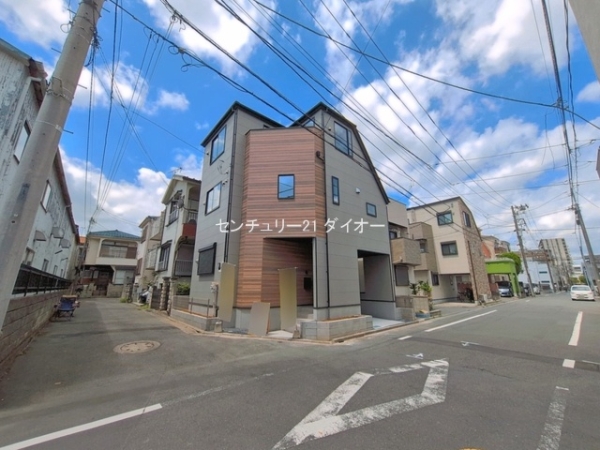 江戸川区松江1丁目の新築一戸建の前面道路含む現地写真画像