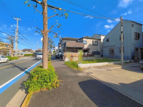 江戸川区鹿骨4丁目の土地の前面道路含む現地写真画像
