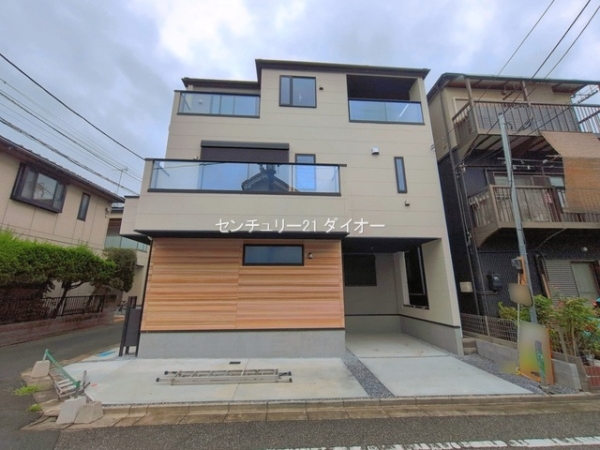 江戸川区春江町2丁目1号棟の外観画像