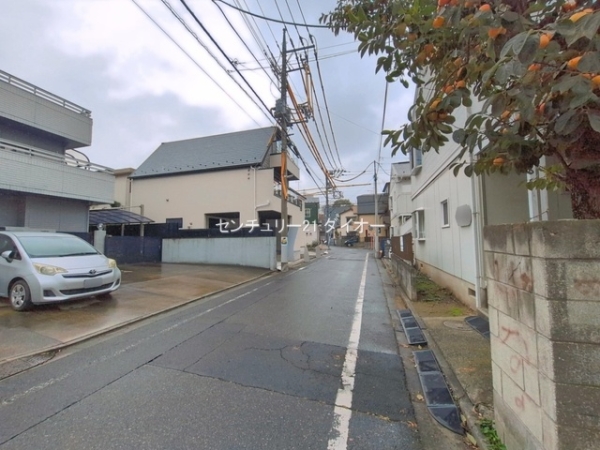 江戸川区東小岩5丁目1号棟の前面道路含む現地写真画像