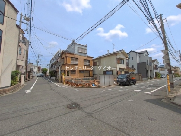 江戸川区松島２丁目の新築一戸建の前面道路含む現地写真画像
