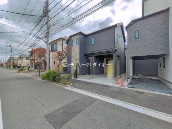 葛飾区細田4丁目B号棟の前面道路含む現地写真画像