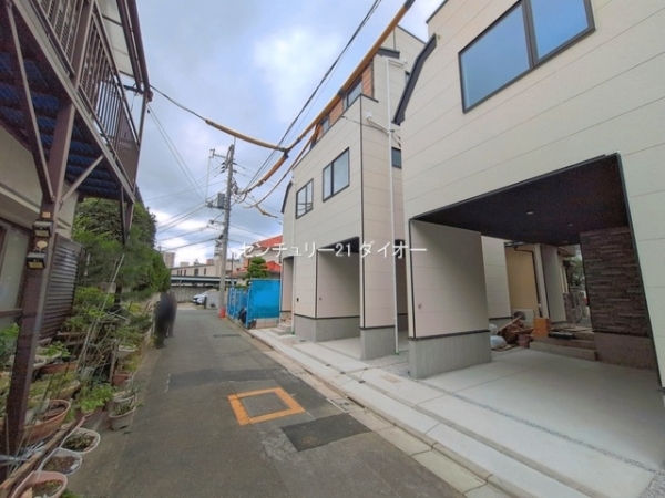 葛飾区金町5丁目の新築一戸建の前面道路含む現地写真画像