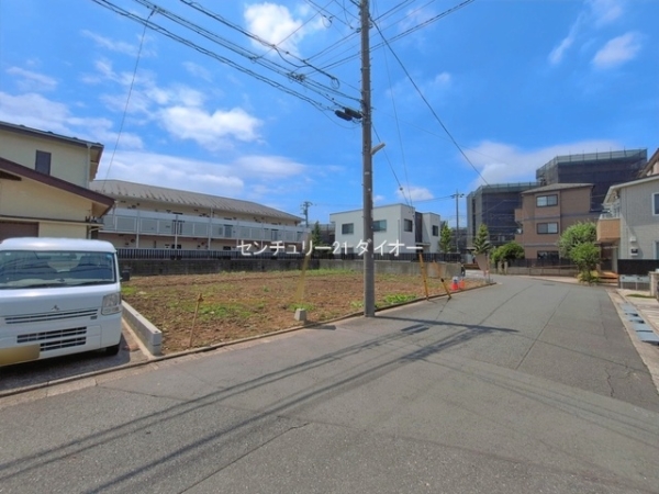江戸川区篠崎町4丁目の新築一戸建の前面道路含む現地写真画像
