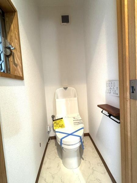 葛飾区奥戸９丁目の中古一戸建のトイレ画像