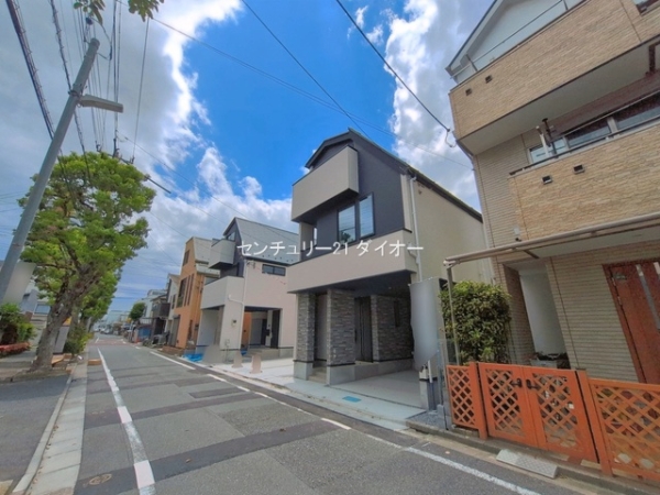 江戸川区中央２丁目1号棟の前面道路含む現地写真画像