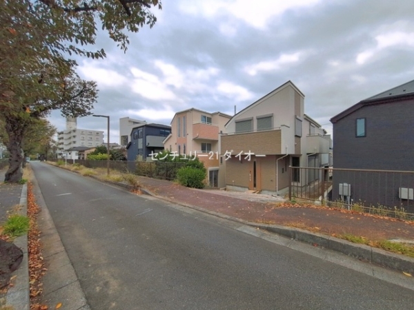 葛飾区東金町７丁目の新築一戸建の前面道路含む現地写真画像