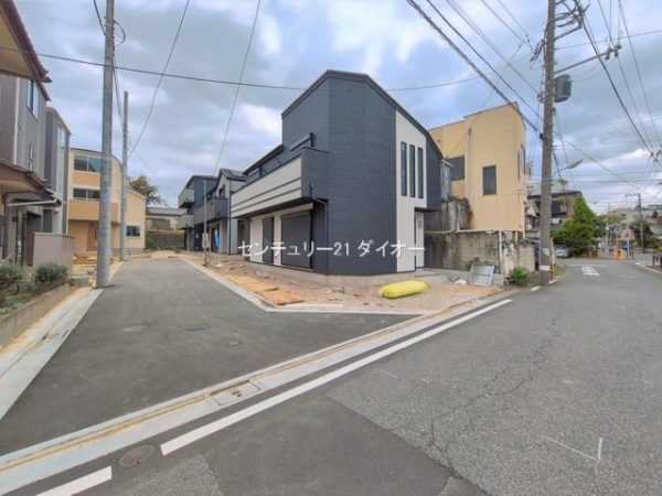葛飾区東金町7丁目の新築一戸建の前面道路含む現地写真画像