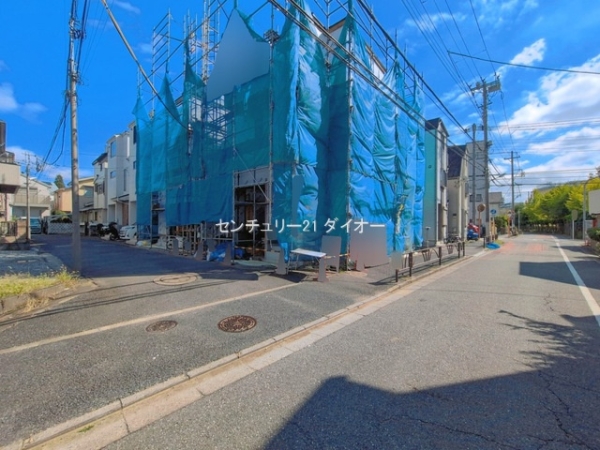 葛飾区南水元4丁目の新築一戸建の前面道路含む現地写真画像