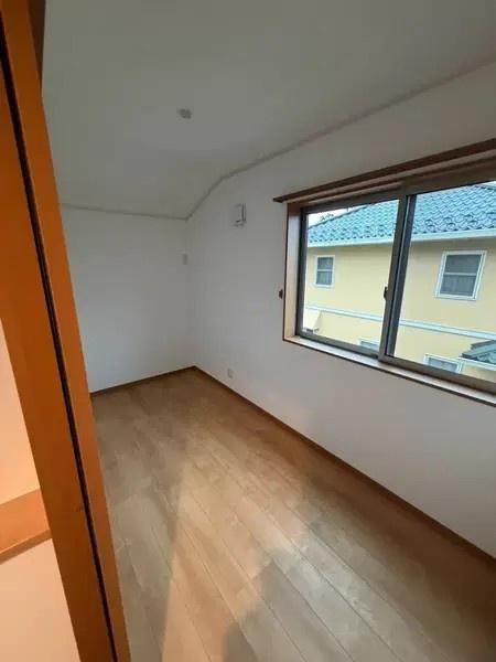 市川市真間4丁目の中古一戸建の洋室画像