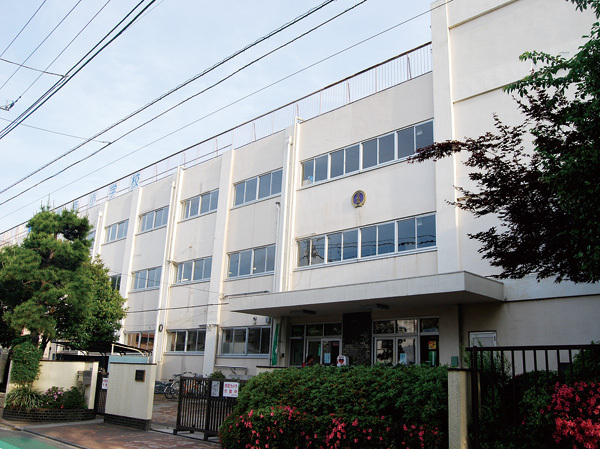 グランベル新小岩の小学校画像