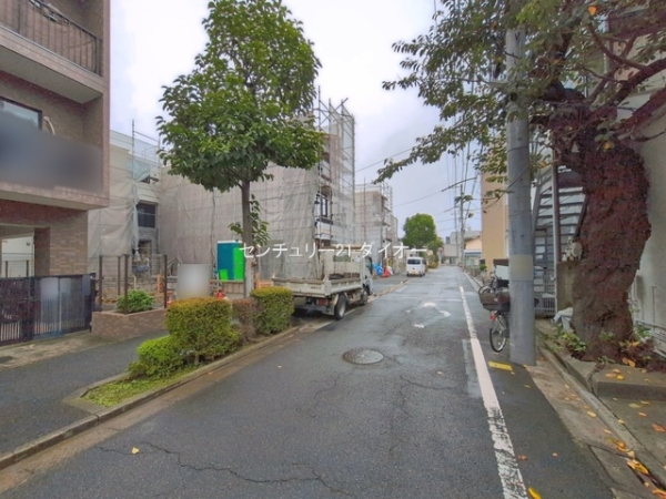江戸川区北小岩4丁目の新築一戸建の前面道路含む現地写真画像