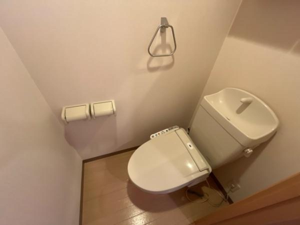 LaVieenrosehillのトイレ画像