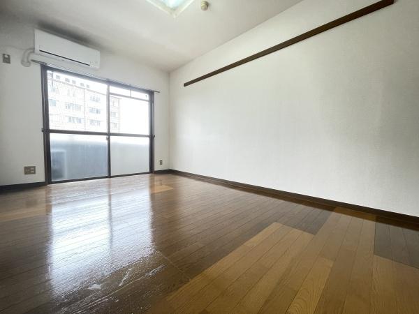 ルイールの洋室画像