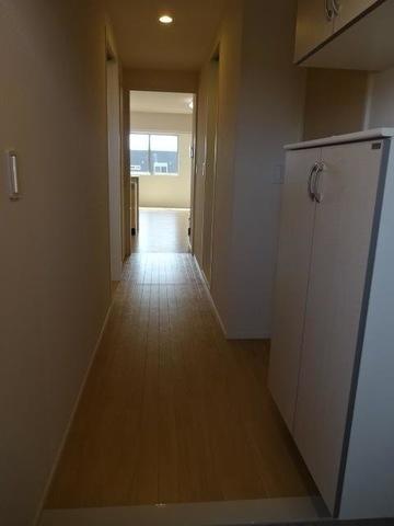 ゴスペル花立の玄関画像