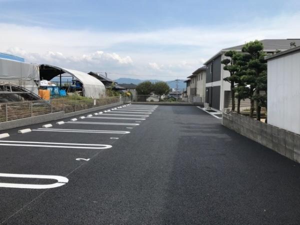 happyheimの駐車場画像