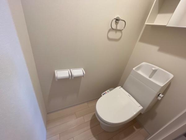 Wisteria105のトイレ画像
