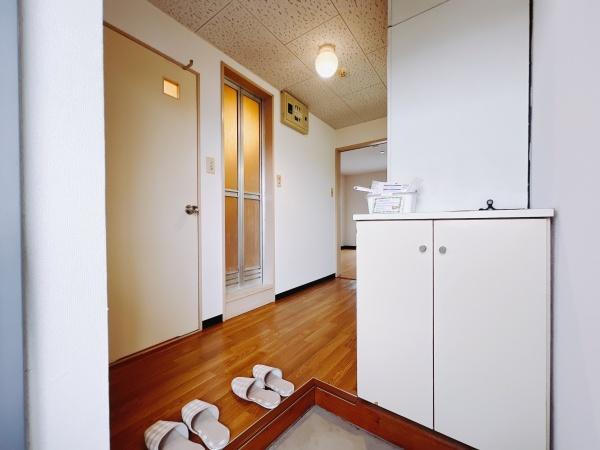 ルナーレ 306の玄関画像