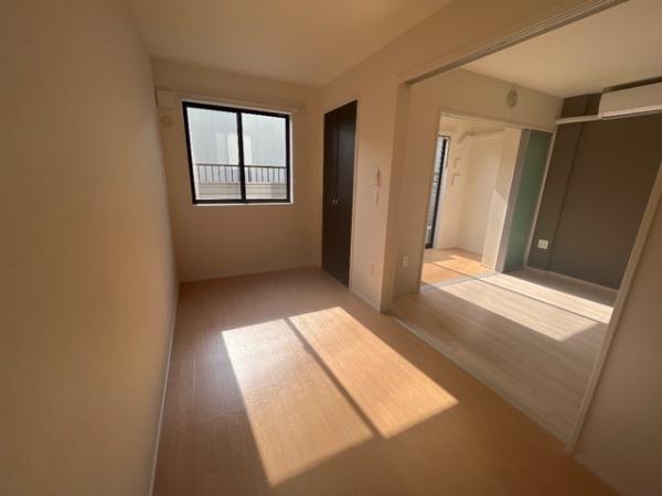 サンヒルズの洋室画像