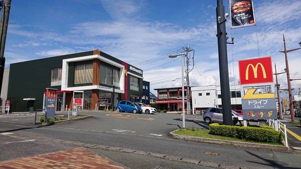 シャーメゾンクオリスタAの飲食店画像