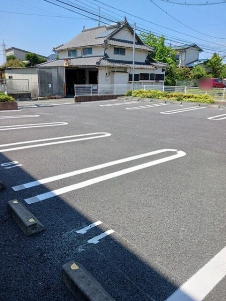 スターエイトⅡの駐車場画像
