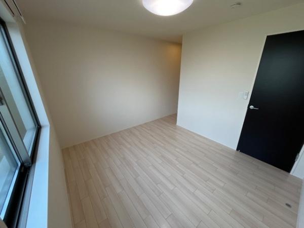 フォレストガーデンの洋室画像