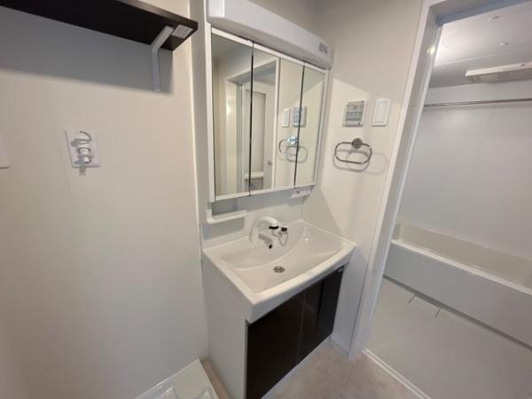 フォレストガーデンの洗面台・洗面所画像