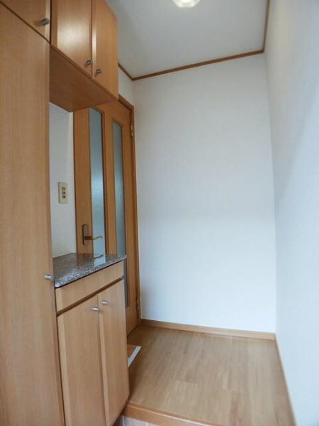 フィオーレ・ヴィラの玄関画像