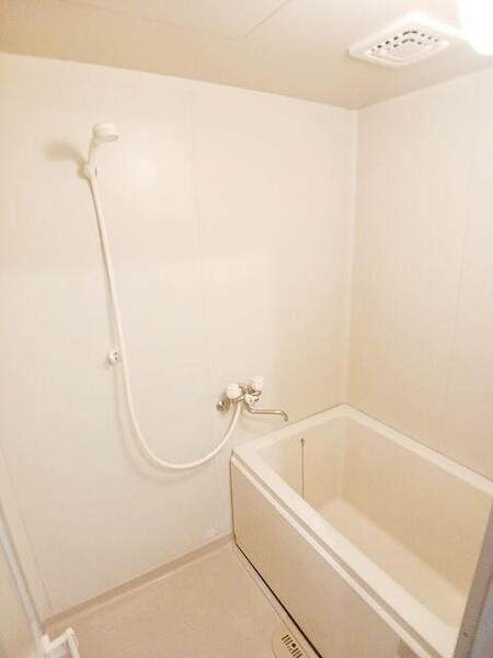 ニューシティ桜木のバス画像