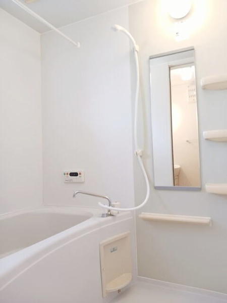 トップフィールドのバス画像