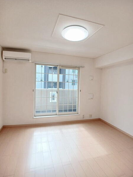 ミドルAのリビング画像