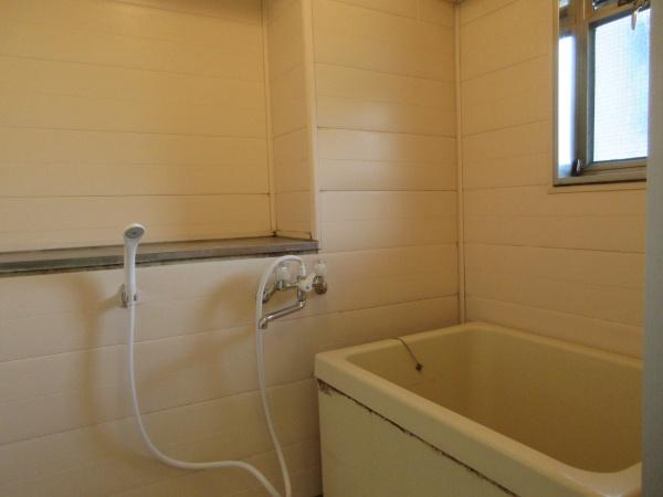 CA-SA-M1 103のバス画像