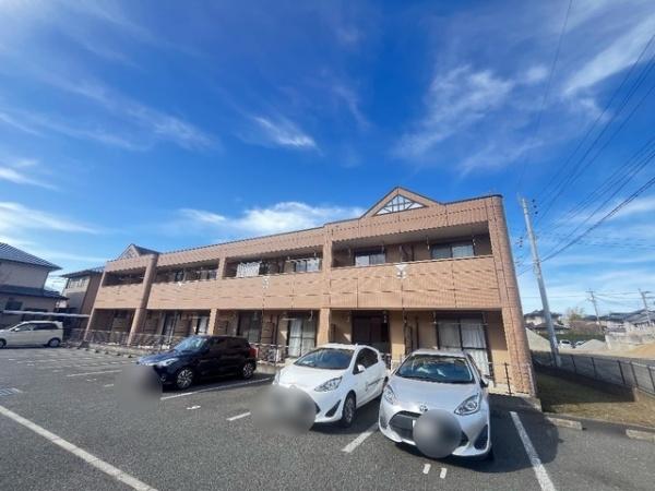 エスティールの駐車場画像