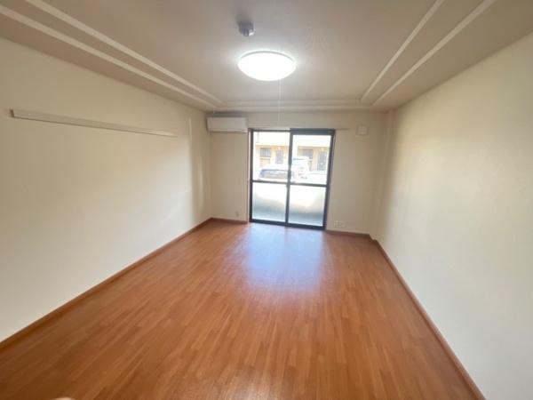 エスティールのリビング画像