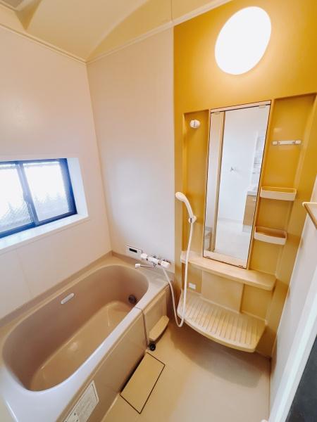 西子飼戸建のバス画像