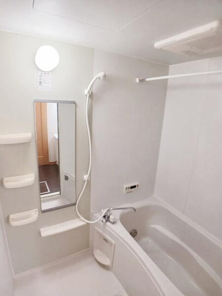 熊本市東区山ノ内1丁目のアパートのバス画像