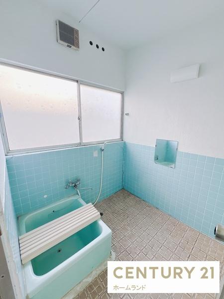 熊本市東区新生1丁目の貸家のバス画像