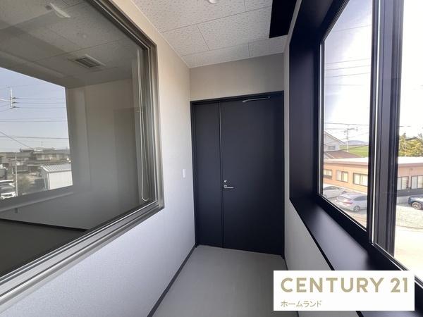 上益城郡嘉島町大字鯰の店舗・事務所の玄関画像